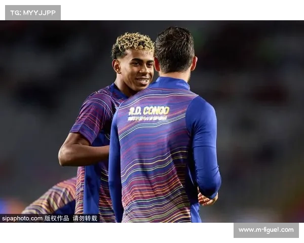 巴萨回归诺坎普首战4-0轻取毕巴，莱万、费兰·托雷斯破门